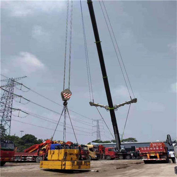 牙叉镇风电设备吊装